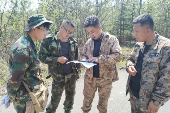 1747278687461197.jpg 綜合調(diào)查設計處黨支部啟動“森林資源可持續(xù)經(jīng)營試點示范模式林建設”支部立項活動(2).jpg