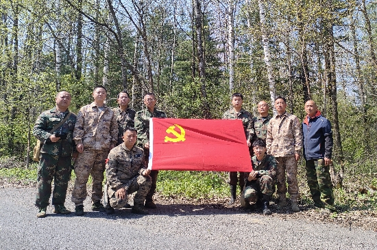 1747278694407934.jpg 綜合調(diào)查設計處黨支部啟動“森林資源可持續(xù)經(jīng)營試點示范模式林建設”支部立項活動(1).jpg