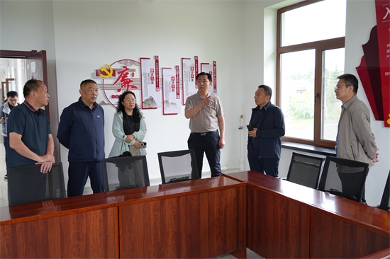 1750383613282236.jpg 吉林省林業(yè)和草原局赴泉陽林業(yè)有限公司開展公用基礎(chǔ)設(shè)施建設(shè)專項調(diào)研(2).jpg