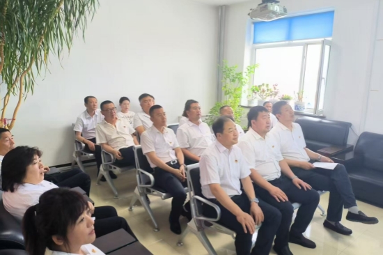 傳承紅色基因 筑牢紀(jì)律防線 大川林場(chǎng)與物資公司黨支部聯(lián)合開展慶“七一”主題教育活動(dòng)（2）.jpg