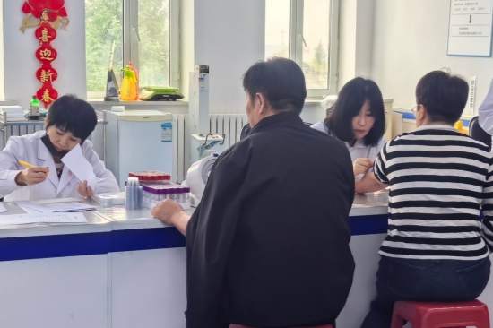 1761807851979769.jpg 泉林公司開展2025年度員工健康體檢活動(3).jpg